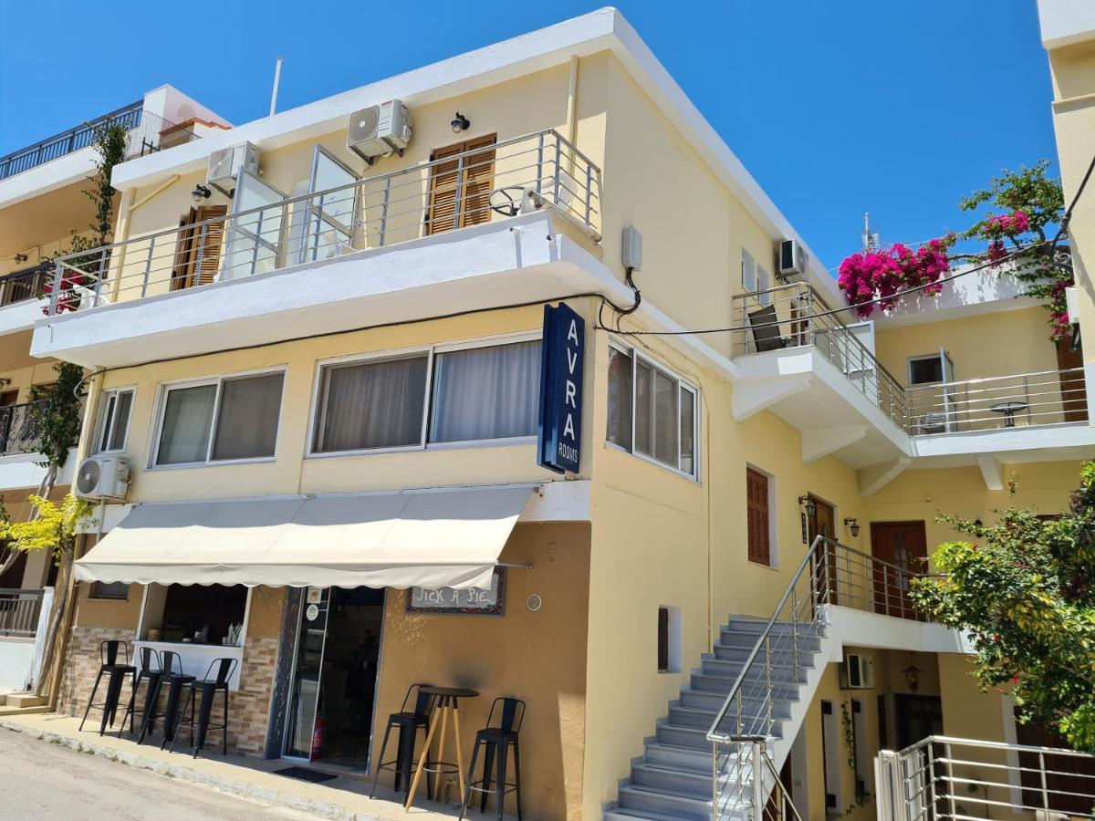 Avrahostelroom Karpathos Buitenkant foto